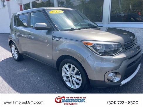 Used 2019 Kia Soul + image 1
