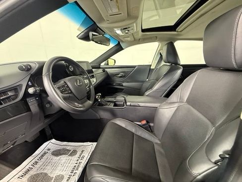 Used 2022 Lexus ES 350 w/ Premium Package FWD image 5
