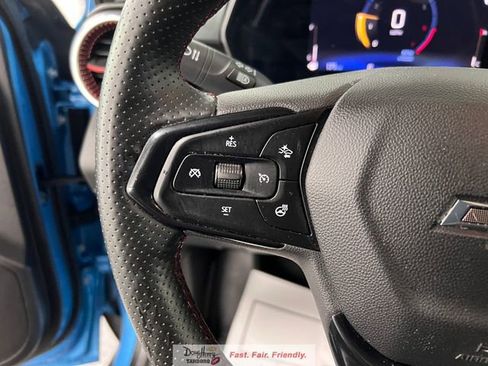 Used 2025 Chevrolet Trax RS w/ Driver Confidence Package image 51