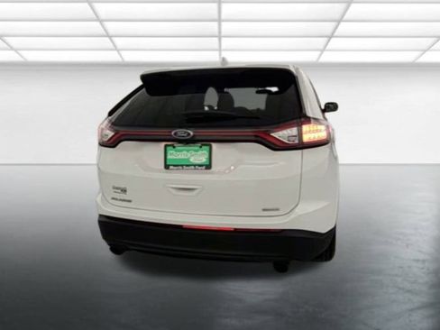 Used 2017 Ford Edge SE image 7