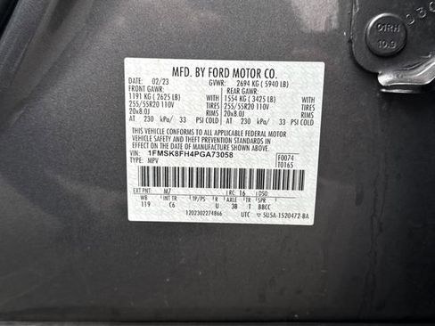 Used 2023 Ford Explorer Limited w/ Limited Technology Package image 25