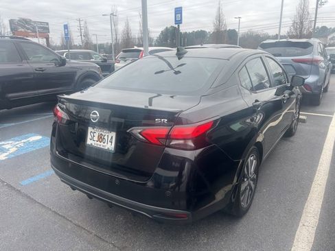 Used 2020 Nissan Versa SR w/ Convenience Package image 4