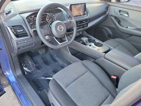 Certified 2021 Nissan Rogue SV image 24