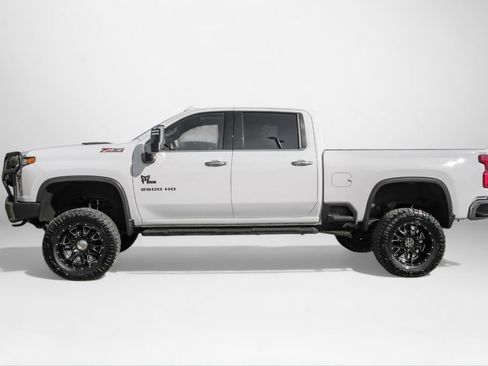 Used 2020 Chevrolet Silverado 2500 LTZ w/ LTZ Premium Package image 9