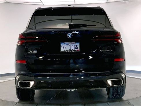 New 2026 BMW X5 xDrive50e w/ M Sport Package image 3