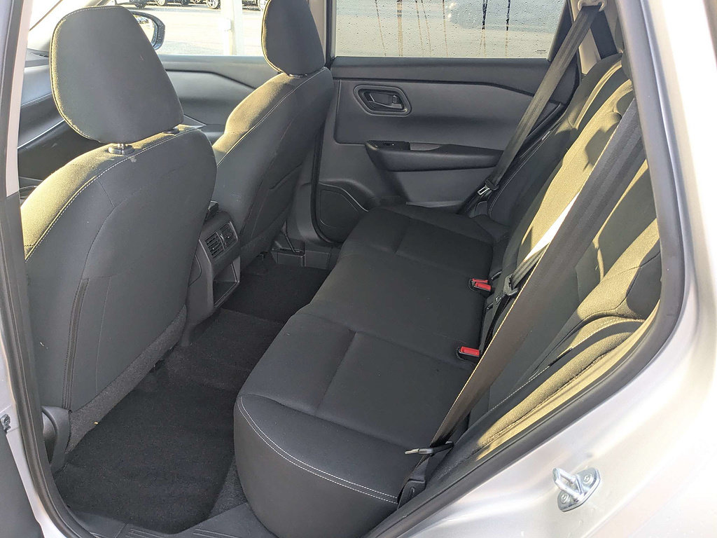 Used 2024 Nissan Rogue S AWD/4WD image 14