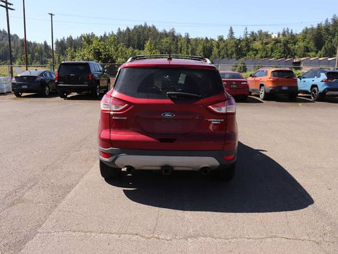 Used 2013 Ford Escape Titanium w/ Parking Technology Pkg AWD/4WD image 6