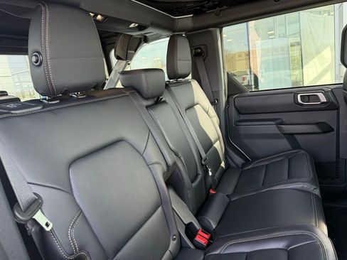 New 2026 Ford Bronco Badlands AWD/4WD image 25