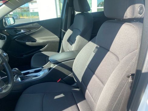 Used 2020 Chevrolet Malibu LS w/ Driver Confidence Package II image 19