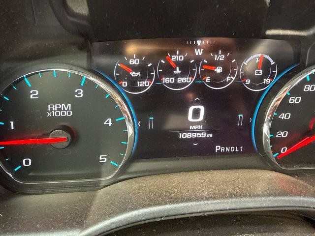 Used 2018 GMC Sierra 2500 Denali w/ Suspension Package, Off-Road AWD/4WD image 8