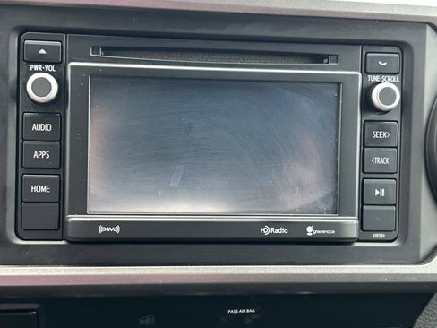 Used 2019 Toyota Tacoma SR5 RWD image 27