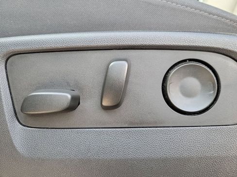 Used 2023 Chevrolet Silverado 1500 LT image 19