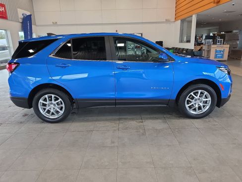 Used 2024 Chevrolet Equinox LT AWD/4WD image 7