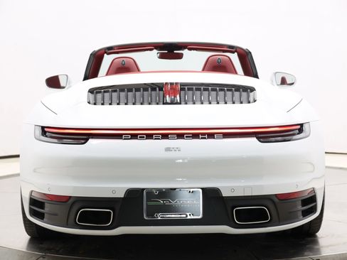 Used 2022 Porsche 911 Carrera image 64