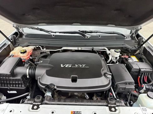 Used 2019 Chevrolet Colorado Z71 AWD/4WD image 35