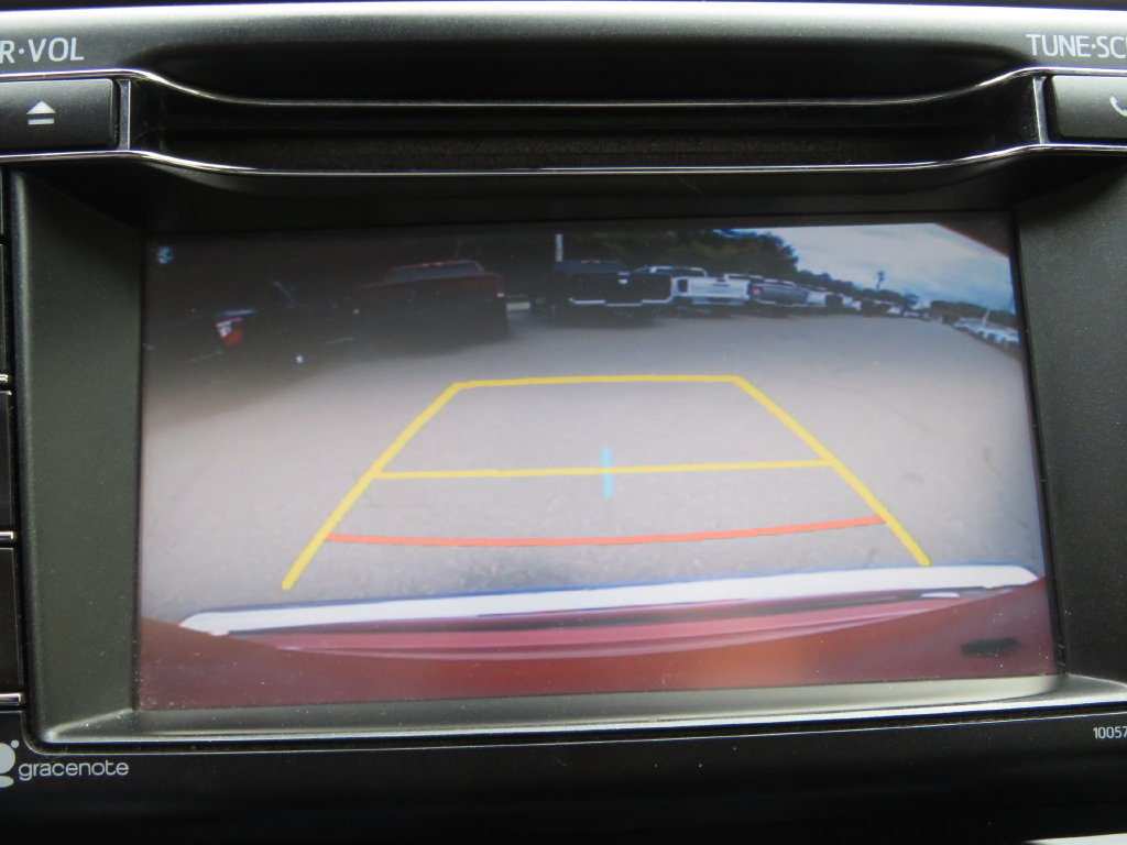 Used 2017 Toyota RAV4 XLE w/ Carpet Mat Package AWD/4WD image 24
