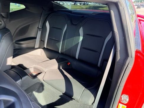 Used 2020 Chevrolet Camaro SS RWD image 8