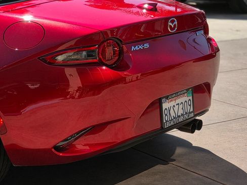 Used 2016 MAZDA MX-5 Miata Grand Touring RWD image 10
