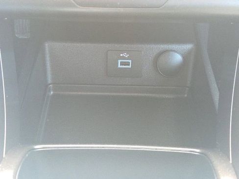 Used 2018 Ford Fusion S image 32