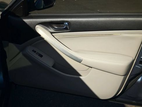 Used 2006 INFINITI G35 Sedan w/ (P03) Premium Pkg C RWD image 30