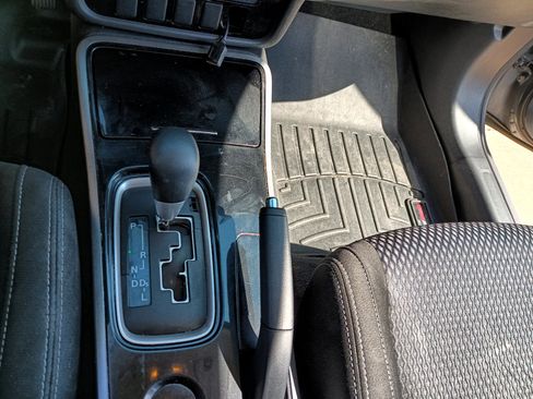 Used 2018 Mitsubishi Outlander ES image 30