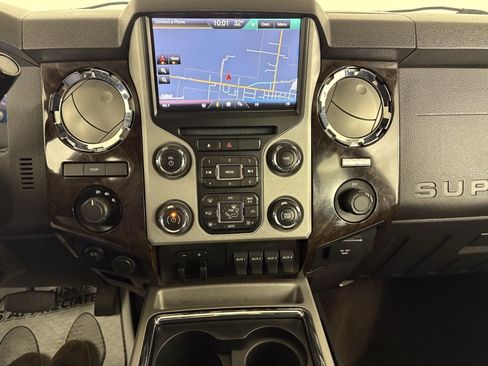 Used 2015 Ford F350 Platinum image 26