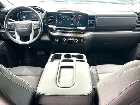Used 2024 GMC Sierra 1500 Elevation AWD/4WD image 20