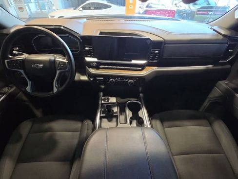Used 2025 Chevrolet Silverado 1500 LT Trail Boss w/ LPO, Dark Essentials Package AWD/4WD image 27