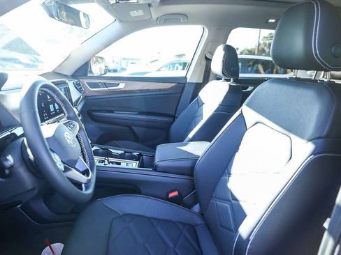 New 2026 Volkswagen Atlas SE image 27