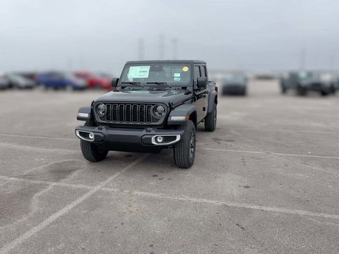 New 2026 Jeep Gladiator Sport image 3