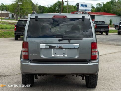 Used 2012 Jeep Liberty Sport AWD/4WD image 7