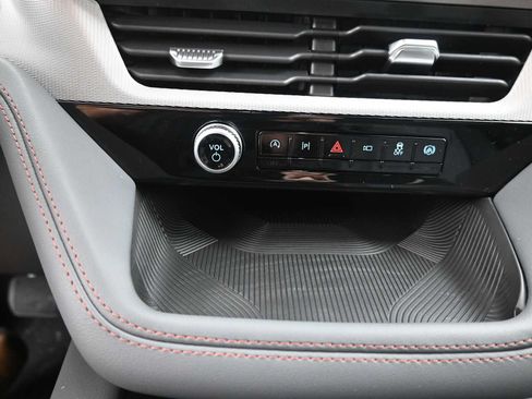 New 2026 Ford Explorer Active w/ Active Comfort Package AWD/4WD image 39