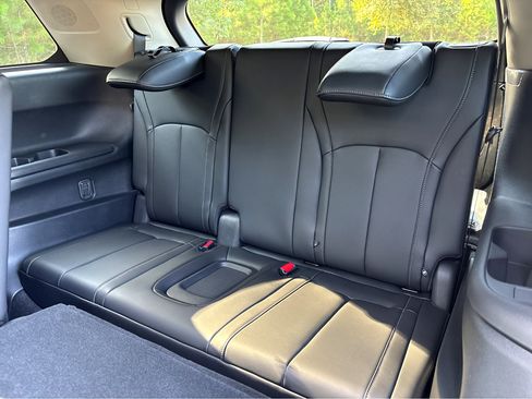 Certified 2025 INFINITI QX60 Luxe w/ Black Edition image 22