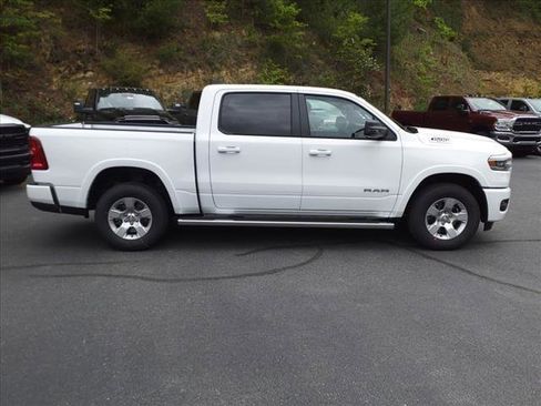 New 2025 RAM 1500 Big Horn image 8