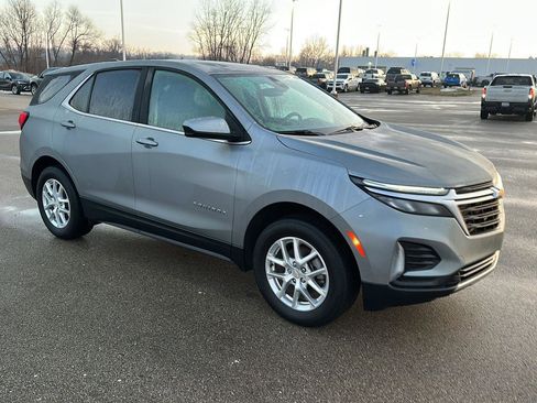 Used 2024 Chevrolet Equinox LT image 12