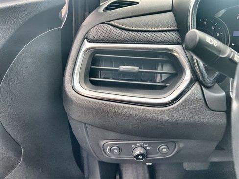 Certified 2022 Chevrolet Equinox Premier image 18