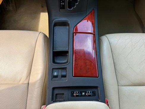 Used 2010 Lexus RX 350 2WD image 18