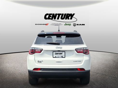 Used 2025 Jeep Compass Limited AWD/4WD image 5