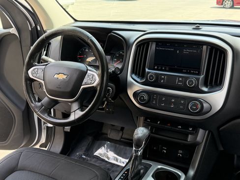 Used 2022 Chevrolet Colorado LT w/ Fleet Safety Package RWD image 39