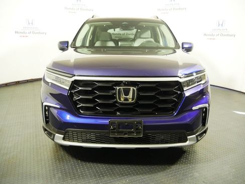 Certified 2023 Honda Pilot Elite image 2