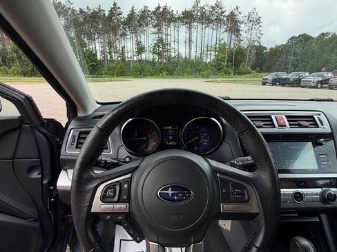 Used 2015 Subaru Legacy 2.5i Premium AWD/4WD image 9