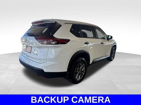 Used 2024 Nissan Rogue S AWD/4WD image 4