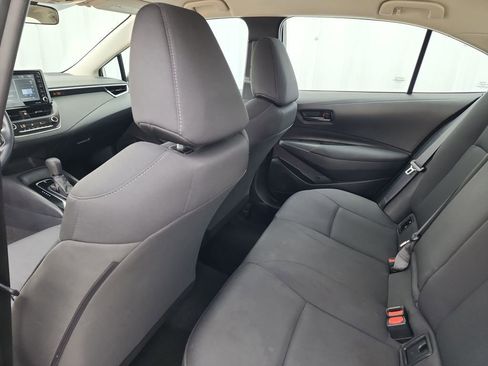 Used 2022 Toyota Corolla LE image 37