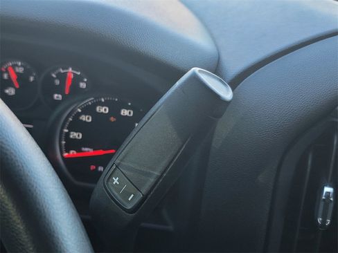 Used 2022 Chevrolet Silverado 1500 Custom image 31