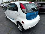 Used 2012 Mitsubishi i SE image 2