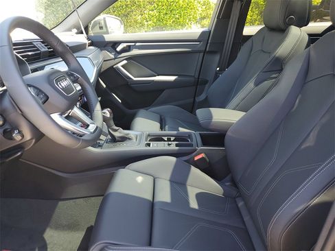 New 2025 Audi Q3 2.0T Premium image 19