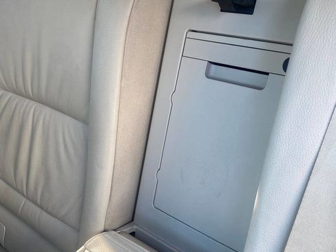 Used 2010 BMW 535i xDrive Wagon AWD/4WD image 21