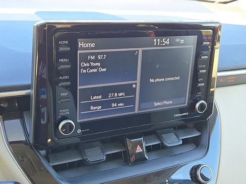 Used 2022 Toyota Corolla LE image 23