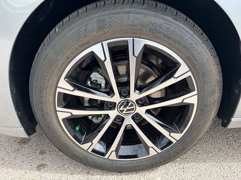 New 2025 Volkswagen Jetta Sport image 9