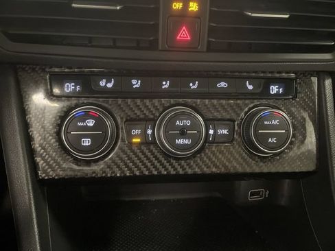 Used 2019 Volkswagen Jetta R-Line w/ R-Line Cold Weather Package FWD image 18
